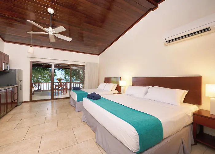 Hotel The Coast Beachfront 4*