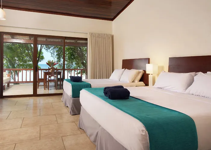 Hotel The Coast Beachfront 4*
